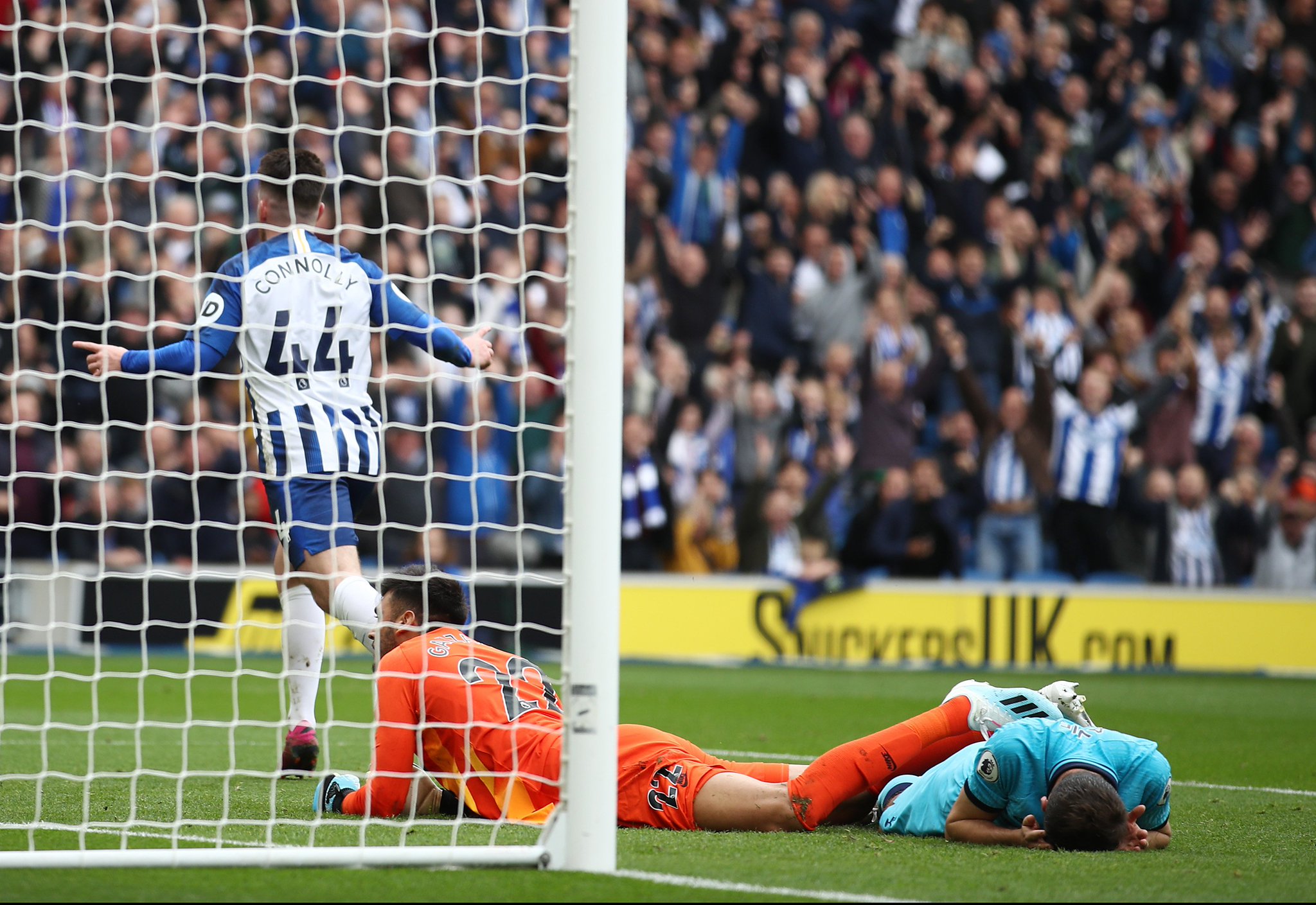 福克斯续约情况生变：马刺后卫位置略显拥挤 顶薪续约未必板上钉钉