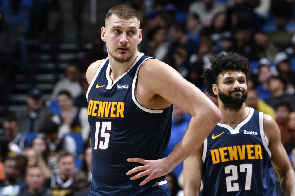 [图]申京23+6欧文16分 火箭4人18+送独行侠3连败.