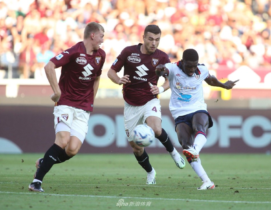 冲突氛围的 冲突氛围的