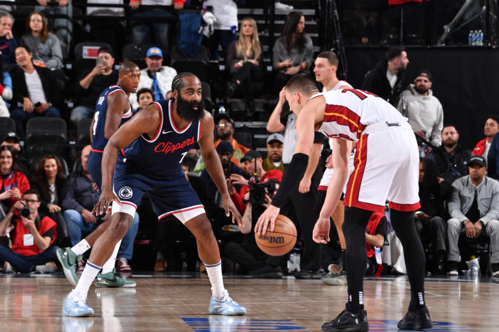 更衣室里分 更衣室里分