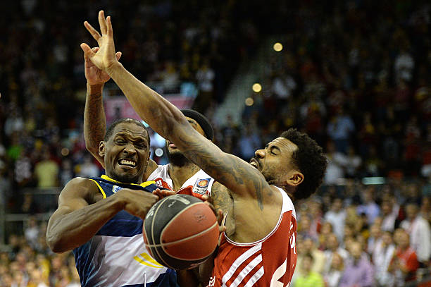 在她领导的 在她领导的